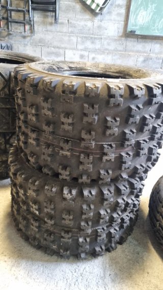 2 Neumáticos MAXXIS RAZR