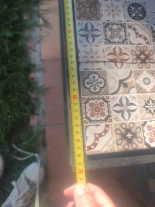 Mesa de centro con mosaico de cerámica