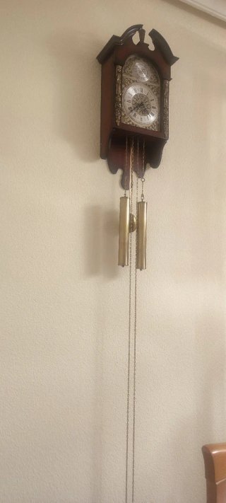 Reloj de pared antiguo madera y metal