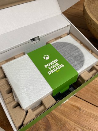 Xbox Series S + Controller