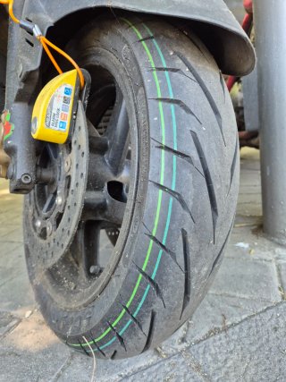 Yamaha TMAX 500 2004, con papeles. MOTOR GRIPADO