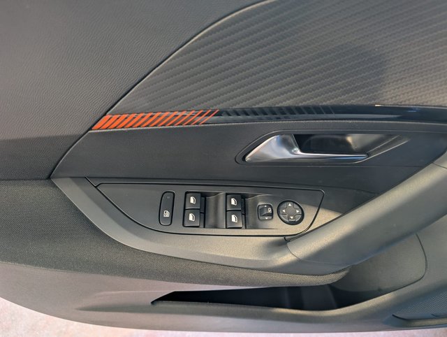 Peugeot 2008 2021