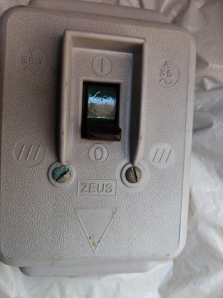 Interruttore ZEUS 380V 3.5A