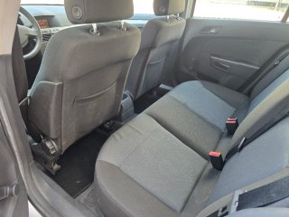 Opel Astra automático