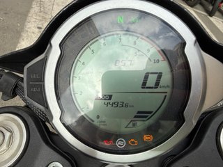 CFMoto 700 CLX Sport Negra y Blanca