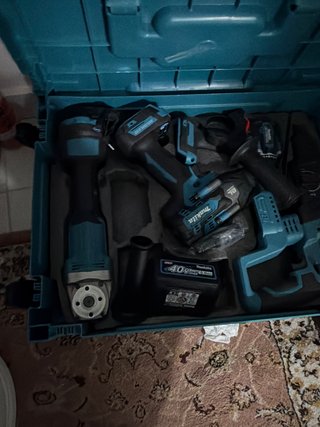 Kit Utensili Makita 40V