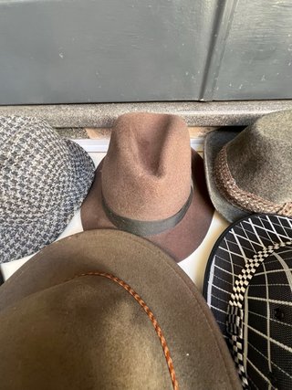 Lotto cappelli uomo/donna varie marche