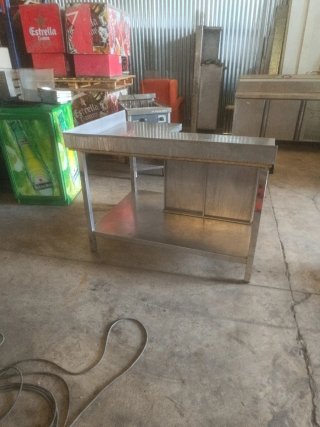 Mesa de trabajo de acero inoxidable