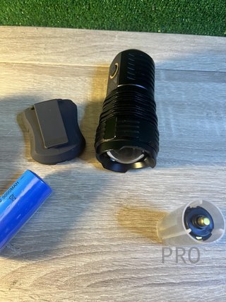 Torcia LED Ultra Potente Maxesla