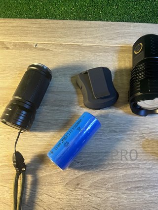 Torcia LED Ultra Potente Maxesla