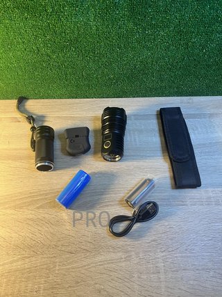 Torcia LED Ultra Potente Maxesla