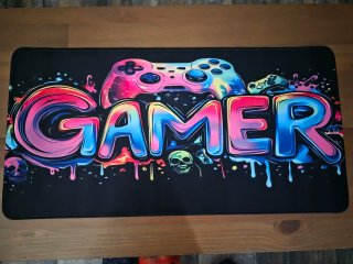 Tappetino Gaming con Controller e Teschi