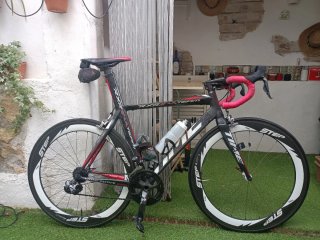 Bicicleta carretera carbono cambio electrónico