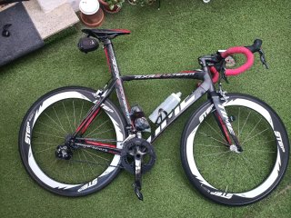 Bicicleta carretera carbono cambio electrónico