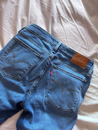 Vaqueros Levi's mujer pitillo talla 27