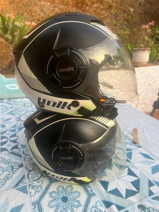 Pareja Cascos Jet Unik