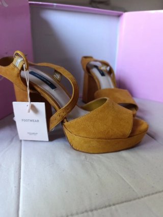 Zapatos ante tacón y plataforma