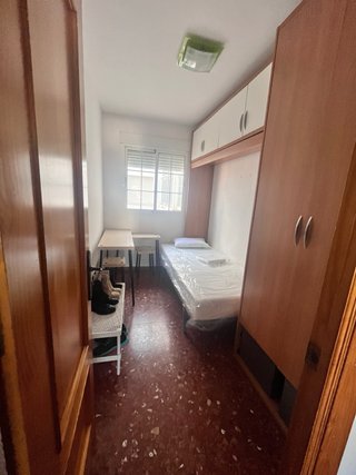 Mueble de habitación armario.