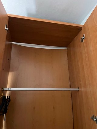 Mueble de habitación armario.