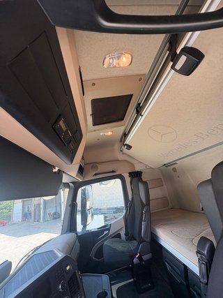 MERCEDES ACTROS 1848LS