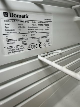 Nevera Dometic Trivalente