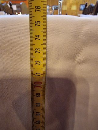 Mesa de comedor con 4 sillas de madera