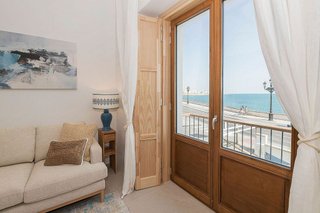 Piso en alquiler en La Caleta - La Viña en Cádiz