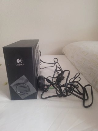 Altavoces Logitech 2.1 Negro