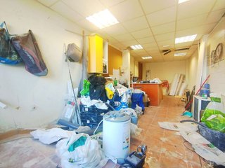Local comercial en venta en Peñagrande en Madrid