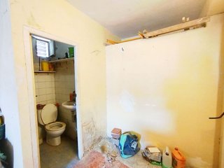 Local comercial en venta en Peñagrande en Madrid