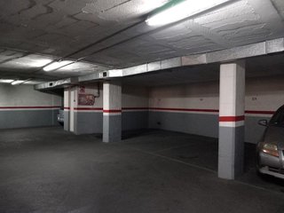 Garaje en alquiler en El Camp de l'Arpa del Clot en Barcelona