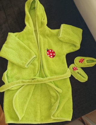 Albornoz niña 1-3 años a juego con zapatillas