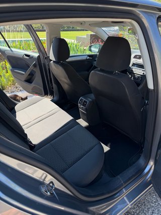 VW Golf Bluemotion TDI (2012)