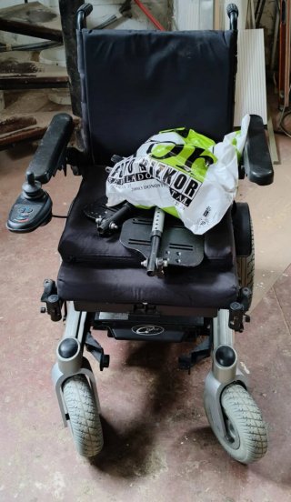 Silla de ruedas electrica Quicie Salsa.