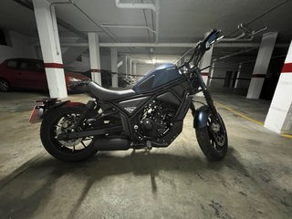 Zontes C125 - Moto Cruiser Negra/Azul