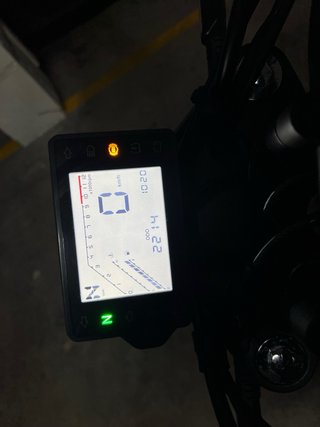 Zontes C125 - Moto Cruiser Negra/Azul