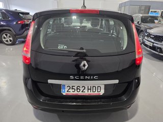 RENAULT Grand Scenic Dynamique TCE 130 7 plazas