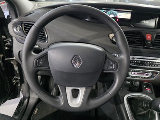 RENAULT Grand Scenic Dynamique TCE 130 7 plazas