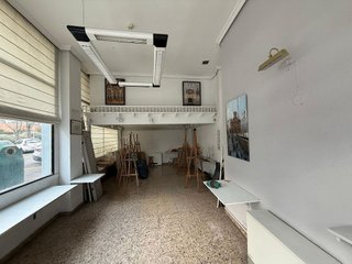 Local comercial en venta en Azpilagaña en Pamplona