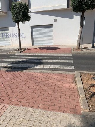 Local comercial en venta en Piscinas en Villarreal