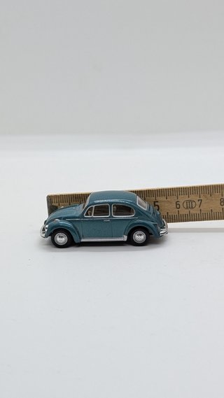 Volkswagen Maggiolone 1303 verde Cararama 1/72