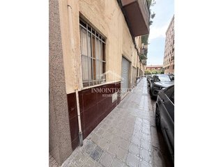 Local comercial en venta en Este en Castellón de la Plana