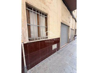 Local comercial en venta en Este en Castellón de la Plana