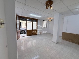 Local comercial en venta en Este en Castellón de la Plana