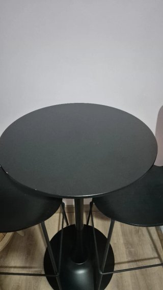 Mesa alta y 2 taburetes Sklum negros