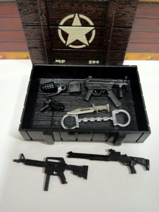Lote 5 Soldados Acción + Caja Armas Chap Mei