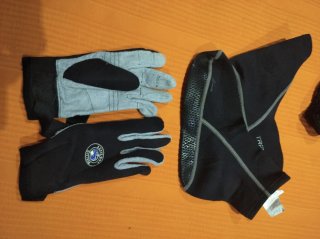 Guantes de buceo y natación