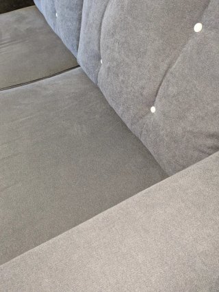 Sofá de tela gris