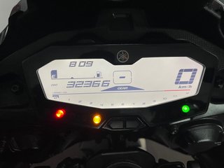 Yamaha Tracer 700 Negra y Azul