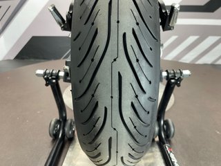 Yamaha Tracer 700 Negra y Azul